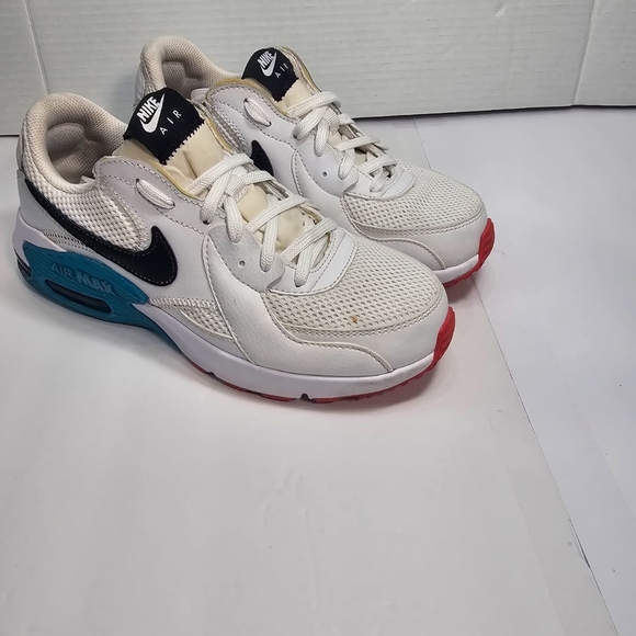 NIKE ARI MAX,White and Black Sneakers with Neon Accents - Picture 10 of 13